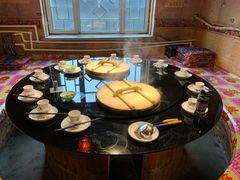 -鱼窝棚柴火铁锅炖(富山屯店)