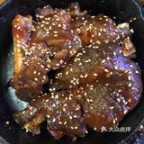 朋友拉着来的，据她说是从南锣鼓巷的店吃过来的