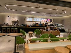 大堂-星巴克臻选(北京银泰店)