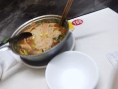 -铁锅哥米线