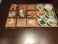 -银米·云南传统过桥米线(双廊黑金冠店)