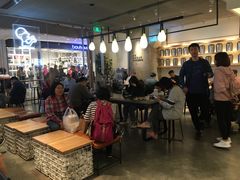 大堂-喜茶(广州天汇igc店)
