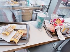 -麦当劳(中二横路店)