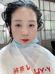 -苑苑发型设计
