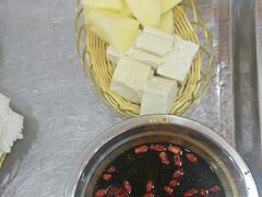 -屯老二农家铁锅炖·行业领军者(梅江店)
