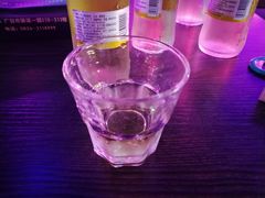 -旺角酒吧