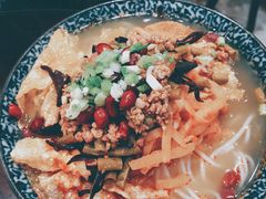 -东门七爷螺蛳粉(浦东店)