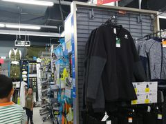 -迪卡侬(烟台万达店)