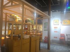 -渝信川菜 · 川味家常菜(财富购物中心店)