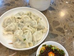 -周家大连水饺(美专校街店)