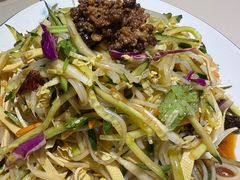 -老码头黑皮肘子锅包肉(赣水路店)