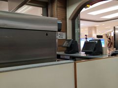 -麦当劳(新城市广场店)