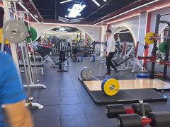 -英派斯健身旗舰店(海信国际中心馆)