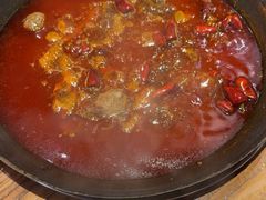 -旧街市鲜货老火锅(大光路店)