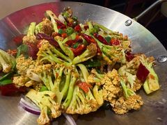 -霸气大叔干锅鸭头·龙虾烧烤·川菜·赛事直播(三里屯店)