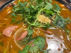 -肥汁米蘭香港米线(定西路店)
