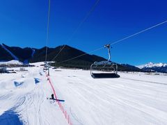 -丝绸之路山地度假区滑雪场