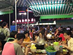 大堂-吉品莞家·鲍鱼鸡煲(东莞店)