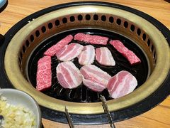 -炼火烤肉店