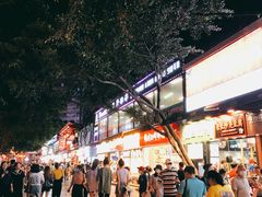 -八一好吃街·高品美食广场