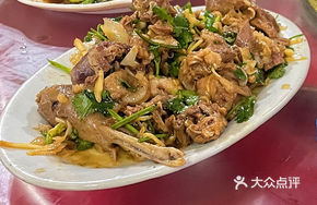 Lao E (Braised Goose)