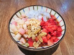 冰脆水果冰粉-花盐街·四川乐山小吃(国贸商城店)
