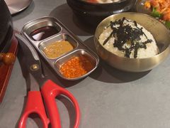 -围炉肉舍•炭烤活鳗•丹东海鲜烤肉(步行街店)