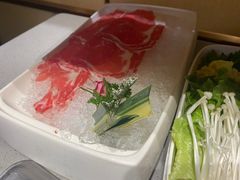 -海底捞火锅(金山百联店)