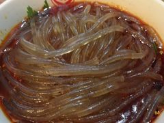 万记特色酸辣粉-万记麻辣烫国展总店