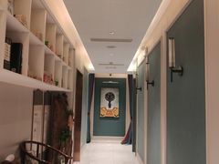 -莱蔻·圣灸堂·推拿艾灸(天山店)