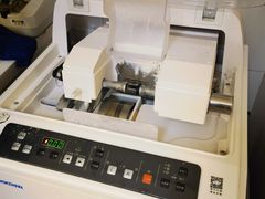 -优医视平价眼镜蔡司依视路折扣工厂店(十里堡店)