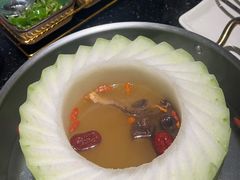 -得意咚瓜·顺德鱼生·冬瓜火锅(深圳首店)