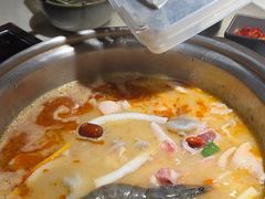 -喃喃椰·糟粕醋·椰子鸡火锅(七堡花园店)