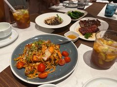 -港丽餐厅(正大店)