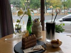 -ZING COFFEE 镜咖啡