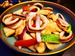 杏鲍鱼菇炒中卷-钳真多钓虾馆·小龙虾海鲜烧烤(九六广场店)