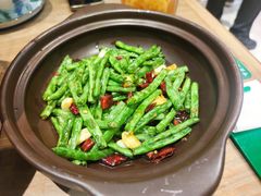 干锅四季豆-费大厨辣椒炒肉(太平老街店)
