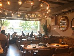 大堂-聚点串吧·北京烧烤(赵登禹路店)