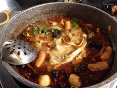 -鸡遇虾煲干锅火锅(小寨金莎店)
