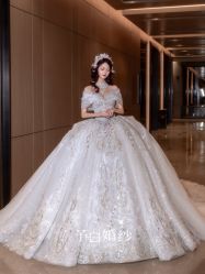 -予白婚纱礼服馆