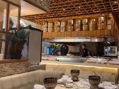 -雍和会海鲜姿造自助(湖东路店)