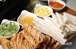 Grandmother's Four-Style Roll