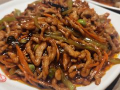 -六泰居·尔滨地标·东北菜(泰山路店)