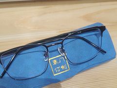 -豪门视光·星趣控·蔡司依视路眼镜代理商(中央大街店)