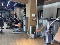 -威克健身游泳(万菱汇店)