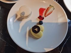 -小天鹅戴斯酒店鲸鲨百汇创作料理