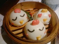 小企鹅奶黄包-卯时·龙光雅宴·精致锡帮菜(惠山古镇店)