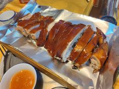 -东方之猪四更烤乳猪(金垦总店)