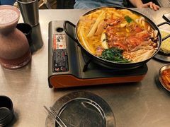 部队锅-MI WU FACTORY米屋美食工厂餐厅(绿地店)
