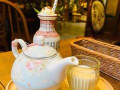 -秘密旅行Bonjour(黑金冠 江南西店)